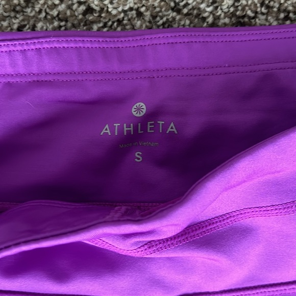 Athleta Sonar Capri Purple - Picture 2 of 4